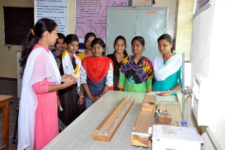 Shrikrishna Mahavidyalaya campus in Osmanabad, Maharashtra, India — photo 6