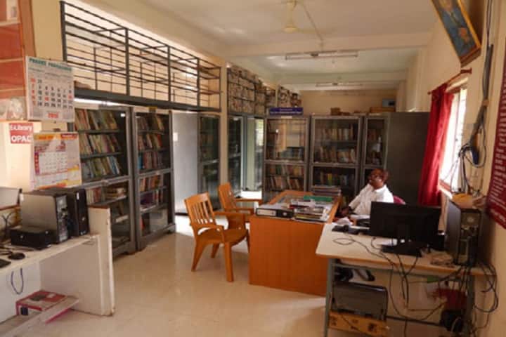 Hon Shri Annasaheb Dange Arts Commerce and Science College campus in Kolhapur, Maharashtra, India — photo 3