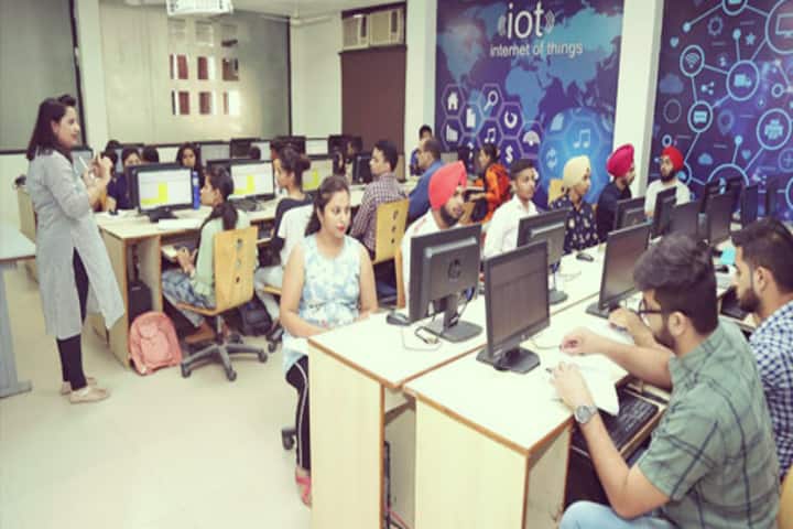 Directorate of Distance Education campus in Phagwara, Punjab, India — photo 2