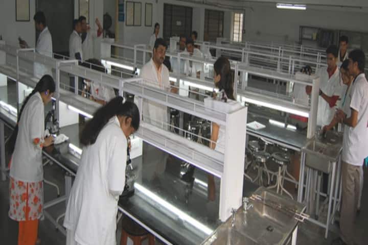 Rural Medical College campus in Loni, Maharashtra, India — photo 3