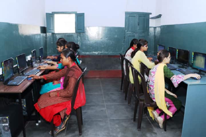 Agarwal Girls College campus in Sri Ganganagar, Rajasthan, India — photo 2