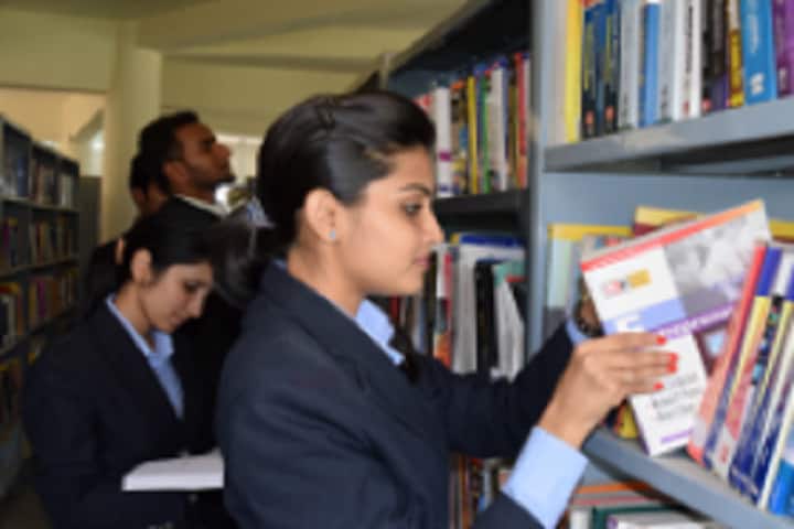 Adichunchanagiri Institute of Business Management campus in Chikmagalūr, Karnataka, India — photo 3
