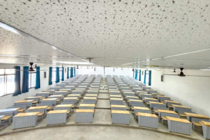 Parbhani Medical College campus in Parbhani, Maharashtra, India — photo 2
