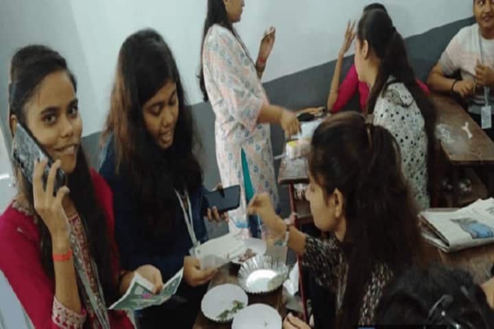 Adarsh College of Arts and Commerce campus in Badlapur, Maharashtra, India — photo 5