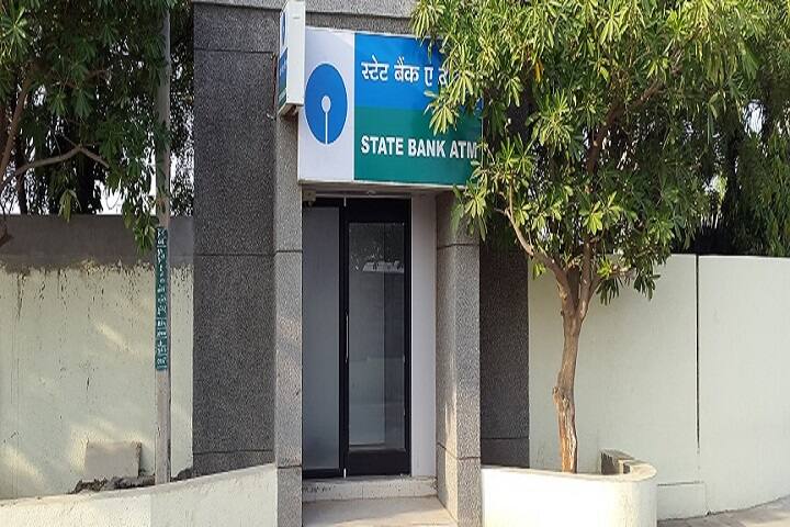 Darshan Institute of Science campus in Rajkot, Gujarat, India — photo 1