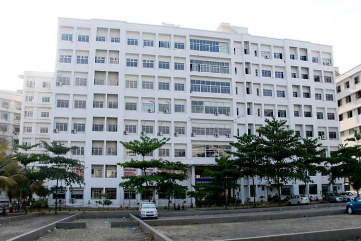 MGM Medical College and Hospital campus in Navi Mumbai, Maharashtra, India — photo 1