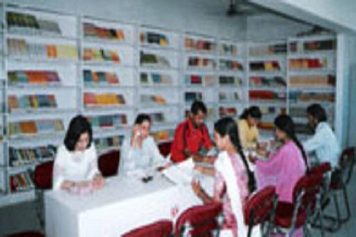 Chitransh Amulya Dutta Post Graduate College campus in Bhopal, Madhya Pradesh, India — photo 3