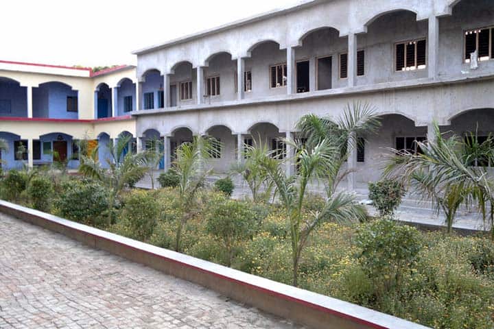 Ganga Degree College campus in Allahabad, Uttar Pradesh, India — photo 1