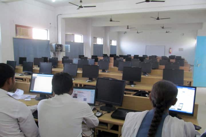 Jhunjhunwala PG College Faculty of Engineering and Technology campus in Faizabad, Uttar Pradesh, India — photo 3