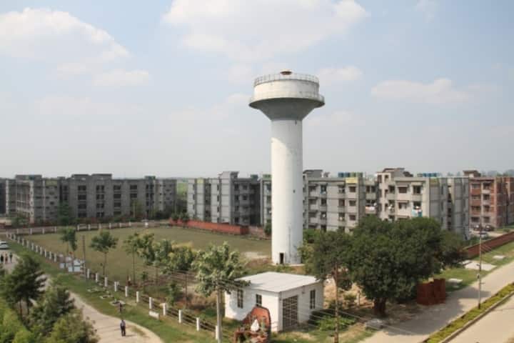 Sardar Patel Subharti Institute of Law, Meerut campus in Meerut, Uttar Pradesh, India