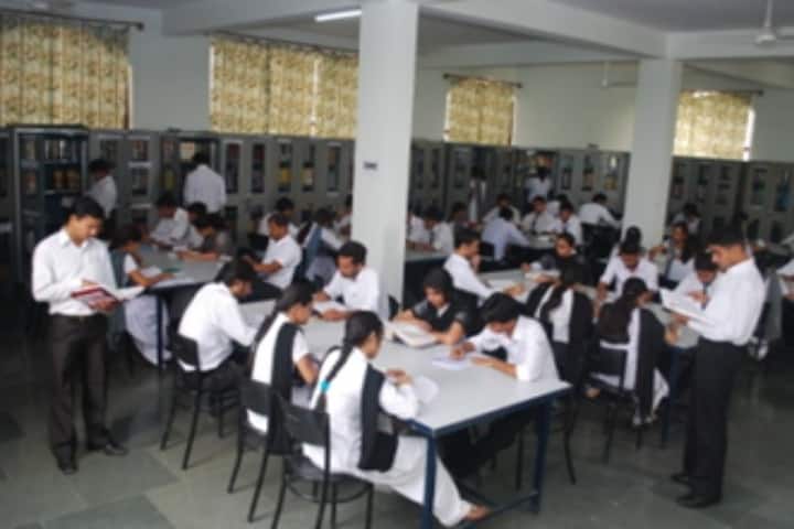 Sardar Patel Subharti Institute of Law campus in Meerut, Uttar Pradesh, India — photo 5