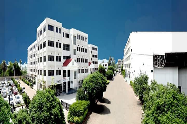 Surendra College campus in Sri Ganganagar, Rajasthan, India — photo 1