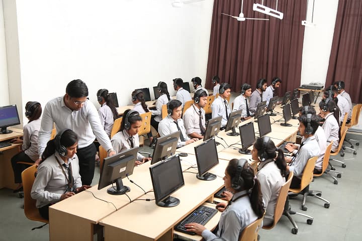 Surendra College campus in Sri Ganganagar, Rajasthan, India — photo 4