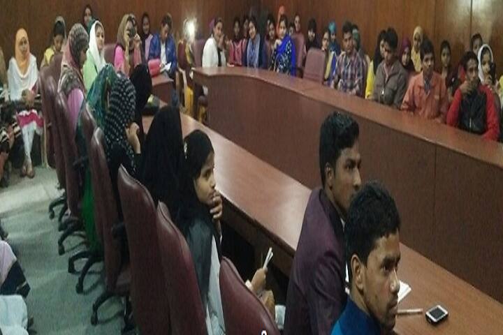 Hafiz Rahmat Khan Degree College campus in Pilibhit, Uttar Pradesh, India — photo 2