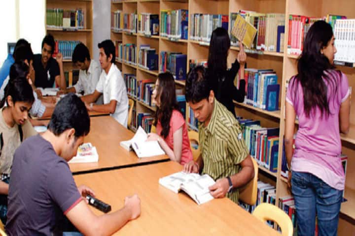 Shree Kshetra Ajubai Presidency Junior and Senior College of Arts Commerce and Science campus in Jalna, Maharashtra, India — photo 4