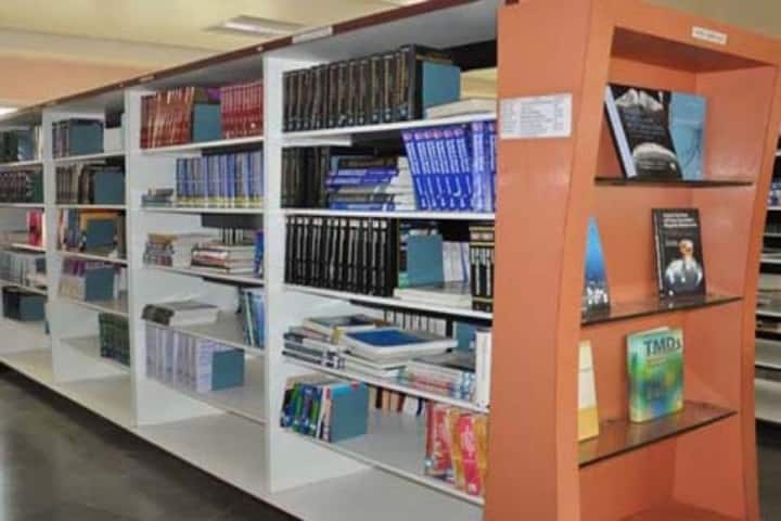 KVV Karad campus in Malkapur, Maharashtra, India — photo 4