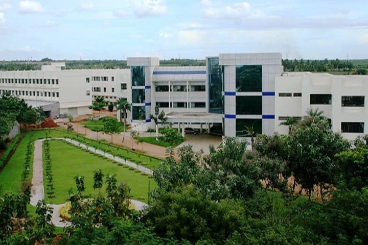 Sardar Ballabh Bhai Patel Degree College campus in Bareilly, Uttar Pradesh, India — photo 1