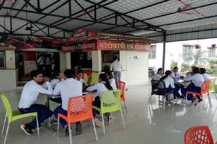 Chouksey College of Science and Commerce campus in Bilaspur, Chhattisgarh, India — photo 2