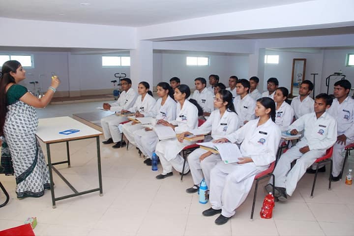 Ayushman College campus in Bhopal, Madhya Pradesh, India — photo 3