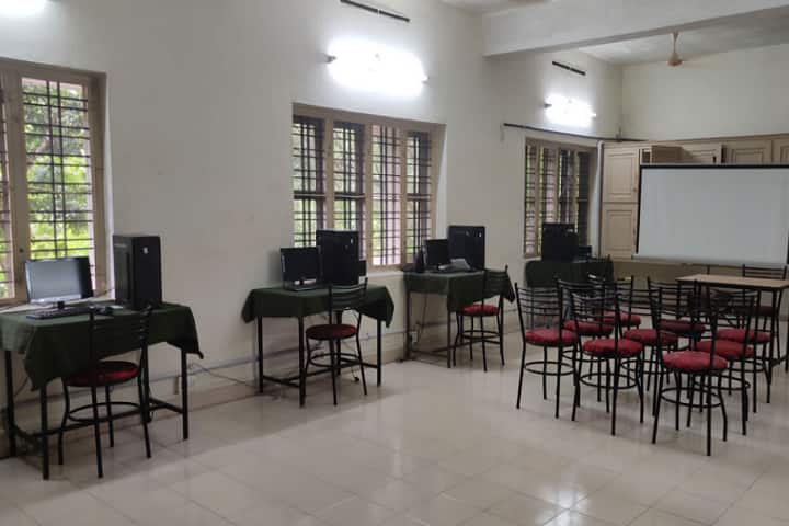 College of Nursing campus in Kottayam, Kerala, India — photo 4