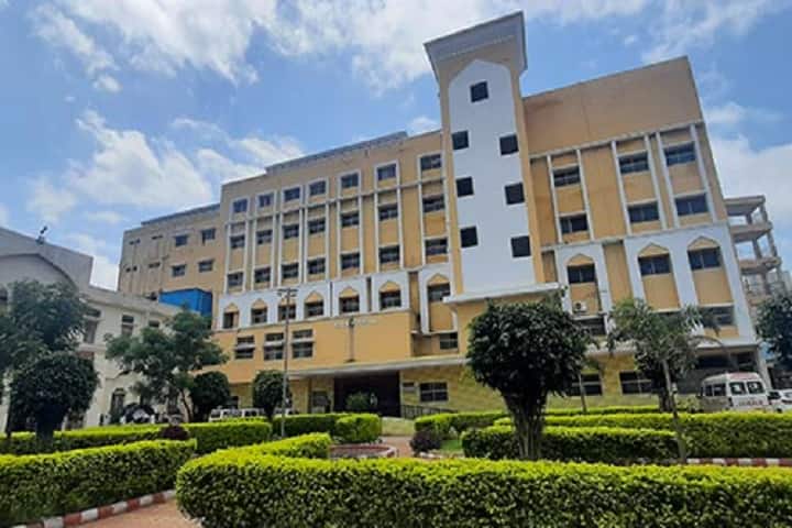 Indian Institute of Medical Science and Research campus in Warudi, Maharashtra, India — photo 3