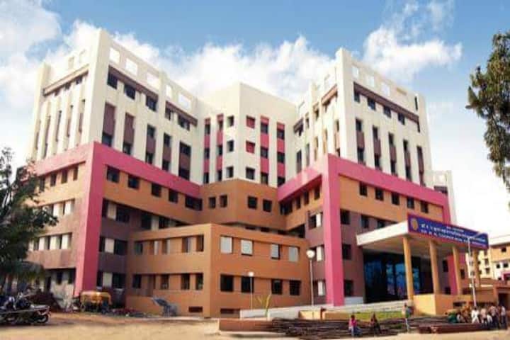 HBT Medical College and Dr RN Cooper Municipal Medical College and General Hospital campus in Mumbai, Maharashtra, India — photo 1