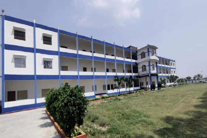 Shahzada Muslim Mahavidyalaya campus in Ghazipur, Uttar Pradesh, India — photo 1