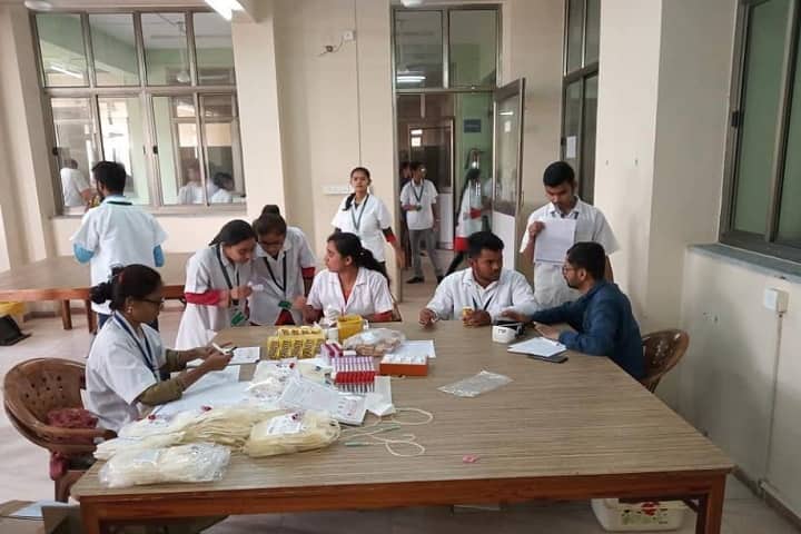 Shree MM Shah Physiotherapy College campus in Mahemdavad, Gujarat, India — photo 1