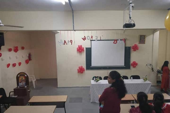 Shree MM Shah Physiotherapy College campus in Mahemdavad, Gujarat, India — photo 4