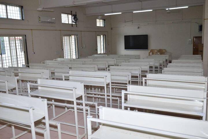 Government Medical College campus in Parbhani, Maharashtra, India — photo 2