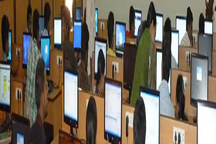 Hind Seva Parishad's Public Night Degree College campus in Mumbai City, Maharashtra, India — photo 4