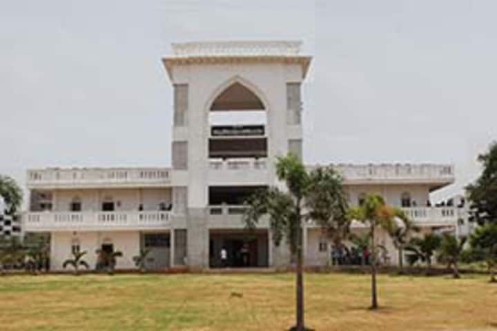Nawab Shah Alam Khan College of Engineering and Technology campus in Hyderabad, Telangana, India — photo 1