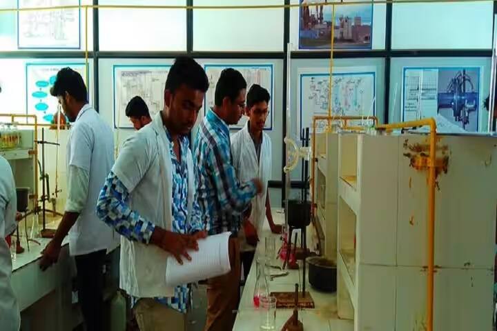 Dayanand Science College campus in Latur, Maharashtra, India — photo 6