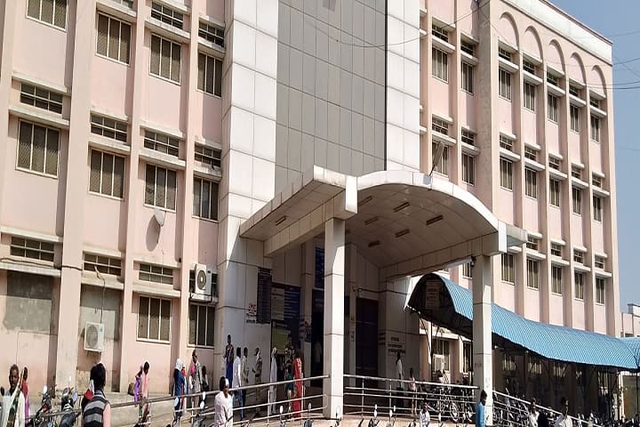 Vilasrao Deshmukh Government Medical College campus in Latur, Maharashtra, India — photo 3