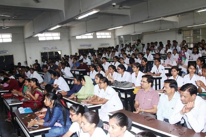 Vilasrao Deshmukh Government Medical College campus in Latur, Maharashtra, India — photo 5