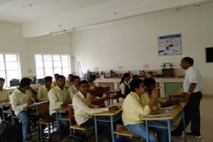 SVPM's College of Engineering campus in Pune, Maharashtra, India — photo 2