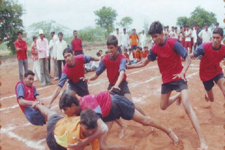 Shri Bankatswami Mahavidyalaya campus in Beed, Maharashtra, India — photo 3