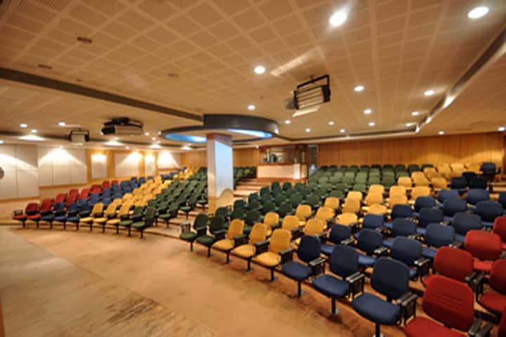 GLS Institute of Computer Technology campus in Ahmedabad, Gujarat, India — photo 2