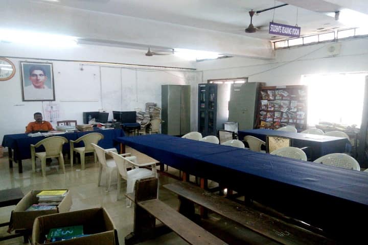 TK Madhava Memorial College campus in Nangiarkulangara, Kerala, India — photo 3
