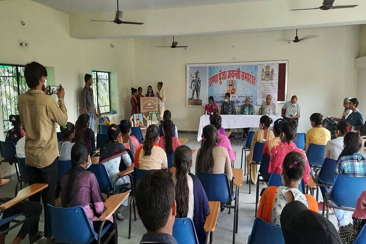 Rana Punja College campus in Udaipur, Rajasthan, India — photo 4