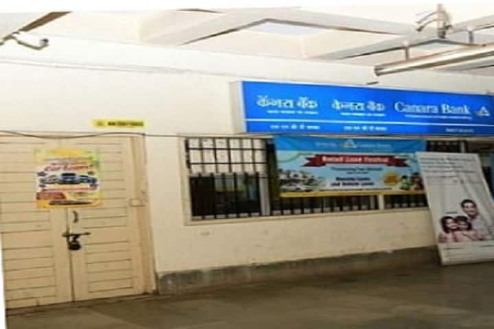 SNDT Women's University Law School campus in Mumbai, Maharashtra, India — photo 2