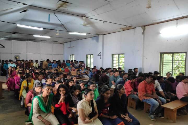 Mahatma Gandhi University College of Arts and Commerce campus in Pathanamthitta, Kerala, India — photo 1