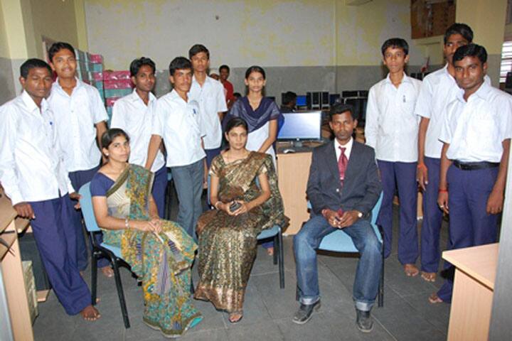 Shetty Polytechnic College campus in Gulbarga, Karnataka, India — photo 1