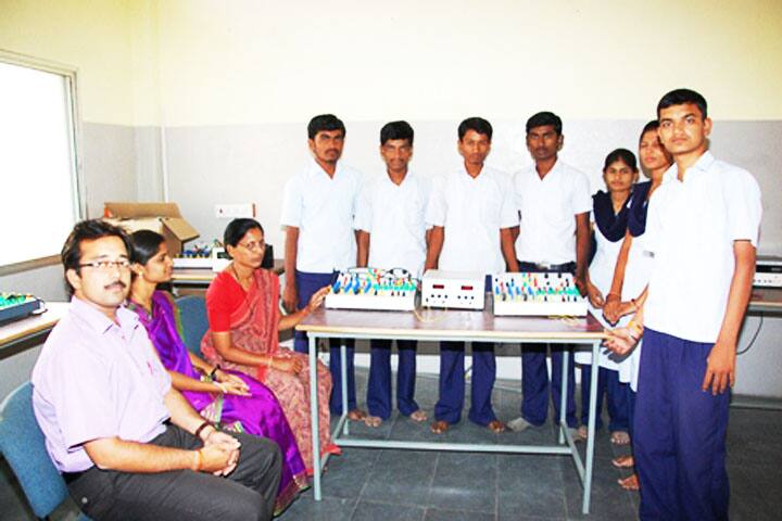 Shetty Polytechnic College campus in Gulbarga, Karnataka, India — photo 2