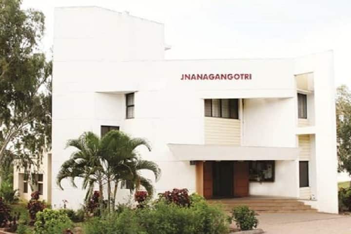 KLE Society's Basavaprabhu Kore Arts Science and Commerce College campus in Belgaum, Karnataka, India — photo 2