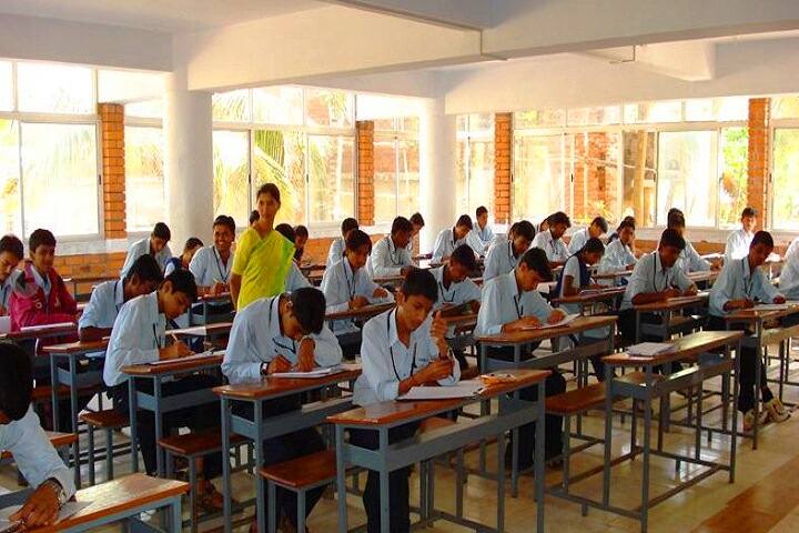 RS Shetty College of Commerce campus in Dharwad, Karnataka, India — photo 3