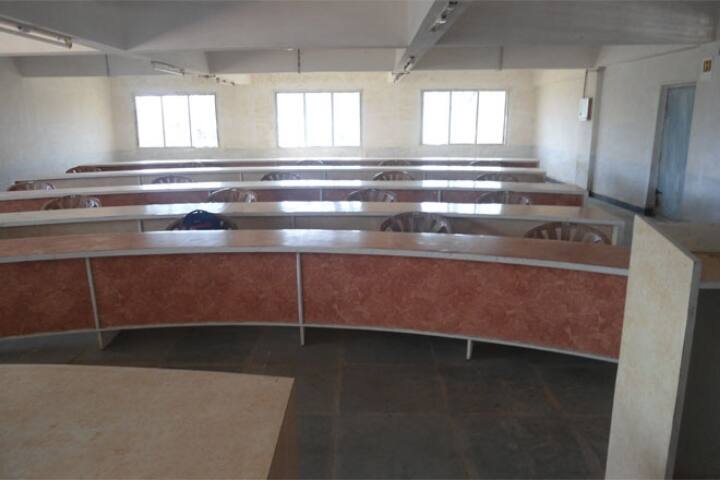 Rajaram Shinde College of MBA campus in Ratnagiri, Maharashtra, India — photo 6
