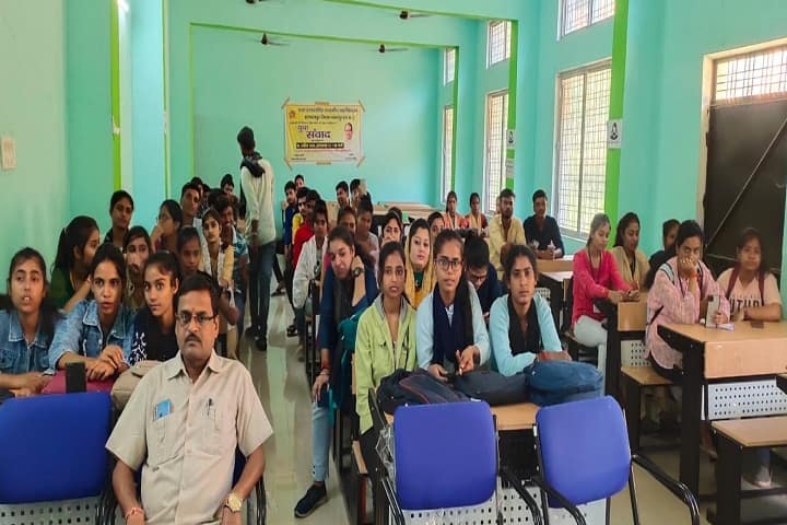 Raja Harpalsingh Government College campus in Harpalpur, Madhya Pradesh, India — photo 2
