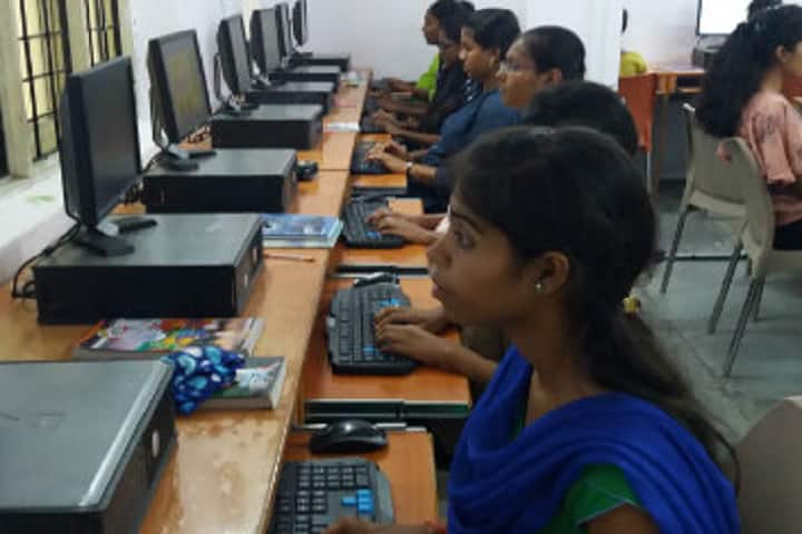 Nishitha Commerce and Science College campus in Nizamabad, Telangana, India — photo 3