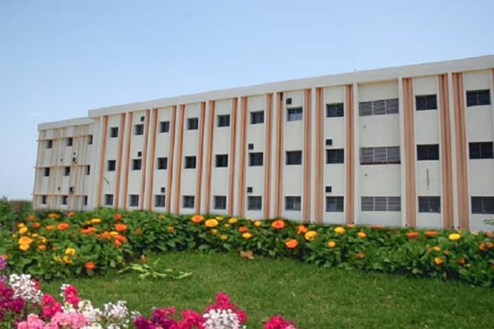 RB Degree college campus in Bareilly, Uttar Pradesh, India — photo 1
